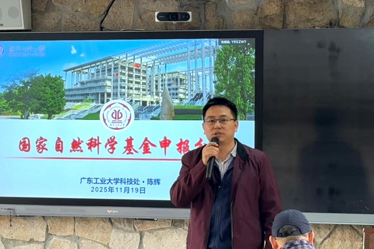 c24f4815-06c3-45d2-a529-6efe2685ec2d(1) c24f4815-06c3-45d2-a529-6efe2685ec2d(1)