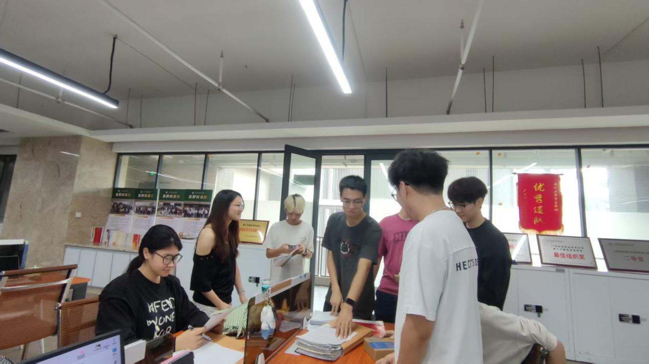 图片4.png 图片4.png