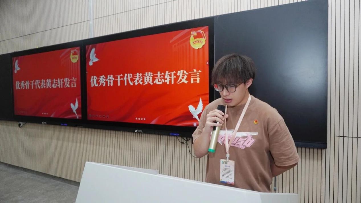 f33cedf7b9f442b9e44819bb42f9063b f33cedf7b9f442b9e44819bb42f9063b